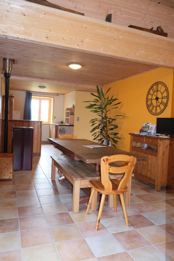Gite Le Corral Cheminas Exterior photo